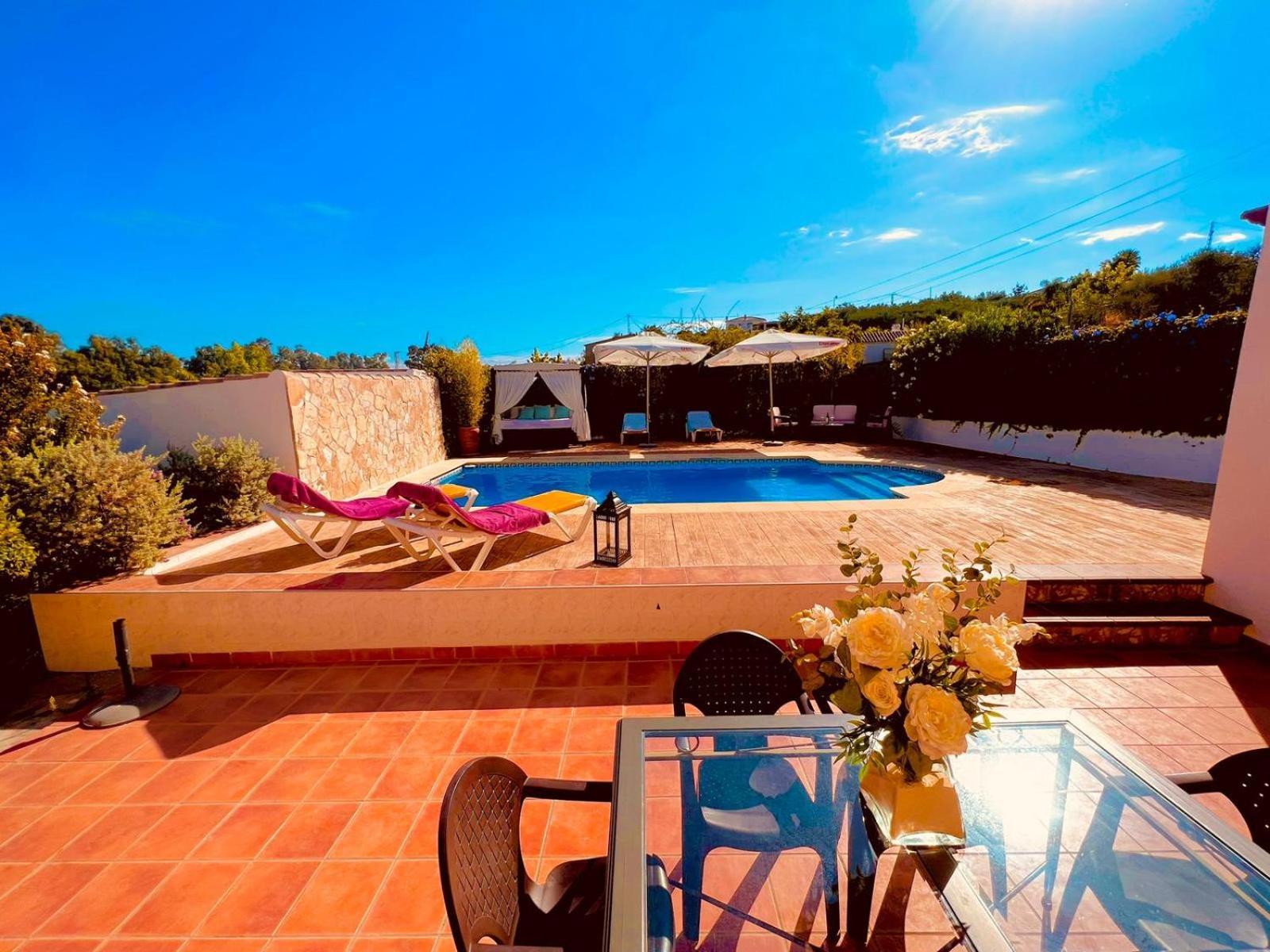 Sebastian'S House Villa Coin Bagian luar foto